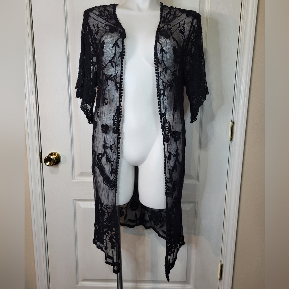 My Boutique Black Lace Short Sleeve Kimono